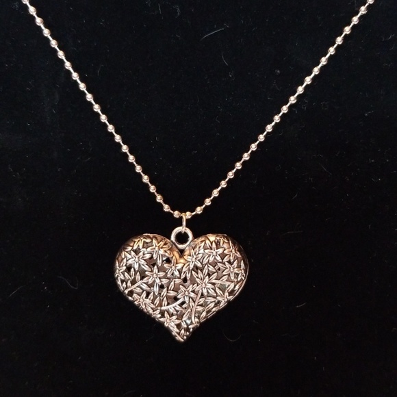 Heart necklace - Picture 2 of 6